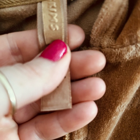 NWOT- SKIMS VELOUR TRACK SUIT - Picture 4 of 8